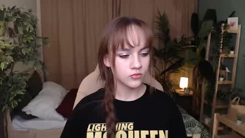 jamie_chung online show from November 2025 01:04:01 AM