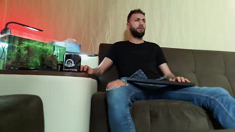 Robbie online show from March 2025 05:57:01 AM