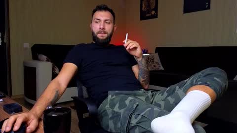 Robbie online show from October 2025 04:54:01 AM