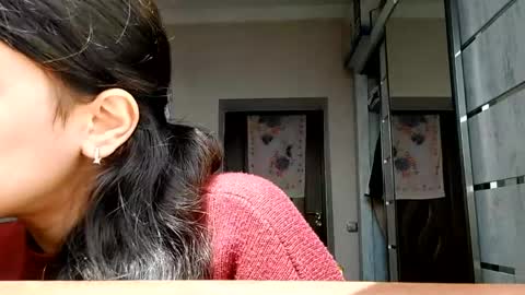 Niki online show from May 2026 10:00:01 AM