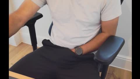 Snapshot of jammyedge chatting on September 2025 10:04:02 AM Jammy online show from September 2025 10:04:02 AM