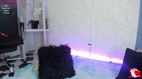 janedaviss online show from May 2026 08:25:01 PM