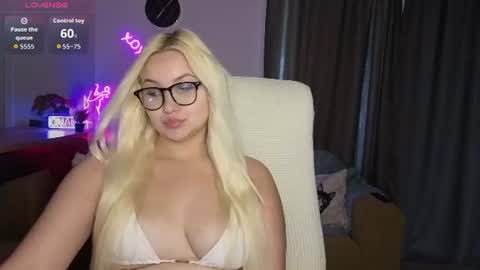 Snapshot of janemiss chatting on June 2026 12:05:02 PM Jane online show from June 2026 12:05:02 PM