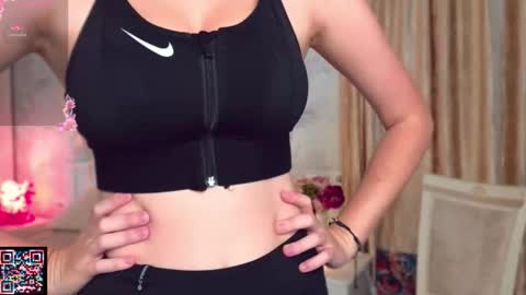 Snapshot of janepuff chatting on September 2025 06:35:01 AM janepuff online show from September 2025 06:35:01 AM