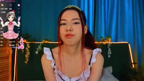 Jenifer online show from November 2025 08:14:01 AM