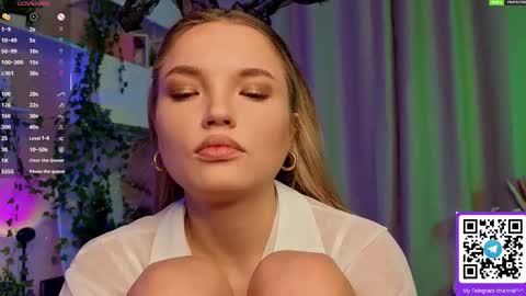 Hi Im Alice and here youll find something online show from December 2025 06:34:02 AM