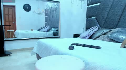 Janna online show from June 2026 04:03:02 AM