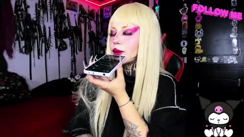 Snapshot of janna_ink chatting on October 2025 09:36:01 PM online show from October 2025 09:36:01 PM