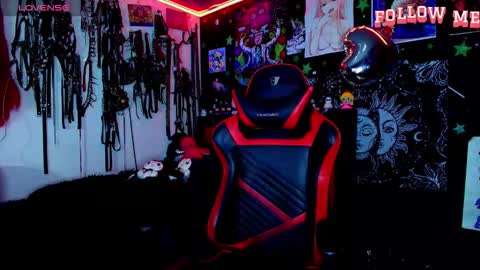      online show from December 2025 11:43:01 PM