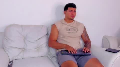 janomar01 online show from September 2025 06:42:01 PM