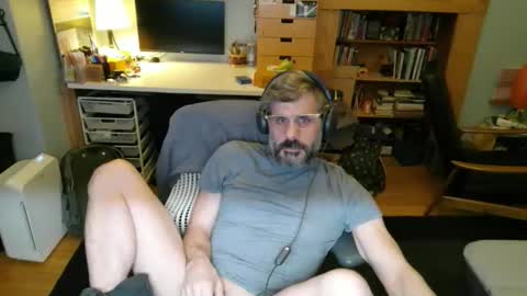 jareth_returns online show from December 2025 02:28:01 AM