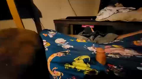 jarsenugs online show from October 2025 03:17:01 AM