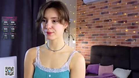 Chloe online show from November 2025 06:14:02 AM