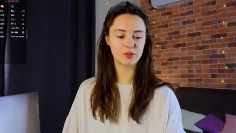 Chloe online show from December 2025 06:28:01 AM