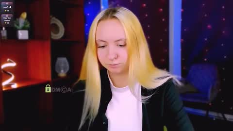 jasmine_eyes online show from March 2026 07:38:01 PM