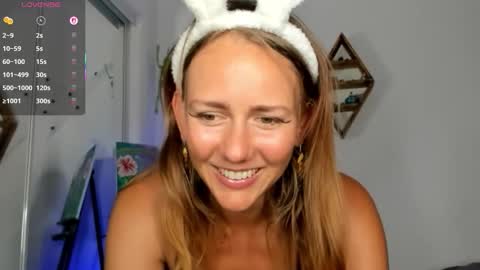 Jasmine Daze online show from October 2025 10:08:02 PM