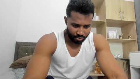 Jason online show from October 2025 07:33:02 PM