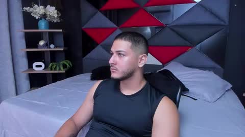 Snapshot of jason_shaw_ chatting on September 2025 01:18:02 AM Jasson Shaw online show from September 2025 01:18:02 AM