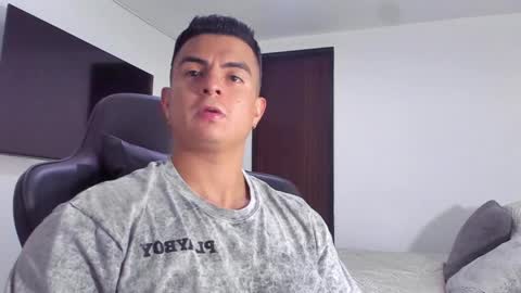 JBrooksXx online show from March 2025 09:53:01 PM