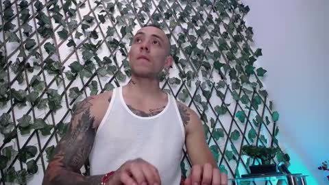 JKing  online show from October 2025 01:00:02 AM