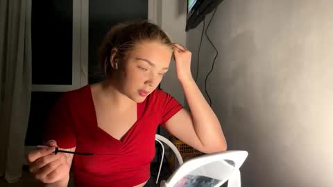 Ginny online show from December 2025 06:16:01 PM