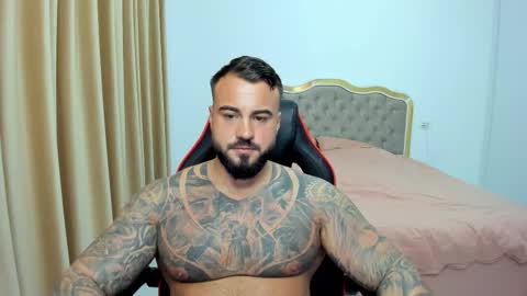  Javi  online show from November 2025 06:54:02 PM