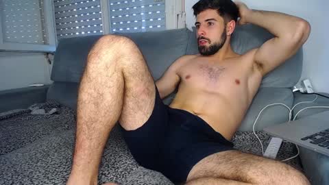 Javier  online show from December 2024 08:40:01 PM