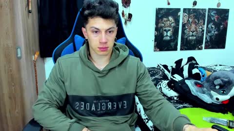 Javier online show from December 2024 03:30:02 AM