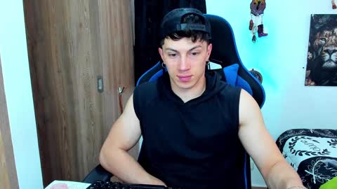 Javier online show from January 2025 09:16:01 PM