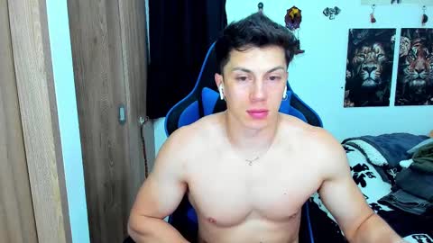 Javier online show from February 2025 01:25:02 AM