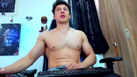 Javier online show from February 2025 07:37:02 PM