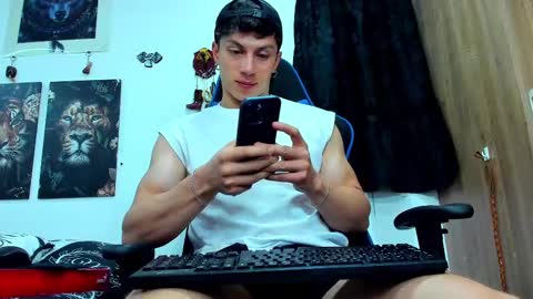 Javier online show from March 2025 03:53:02 AM