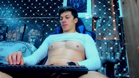 Javier online show from January 2026 08:23:01 PM