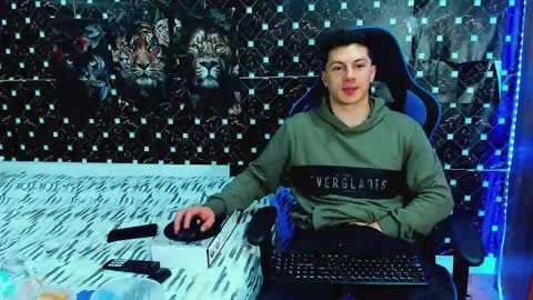 Javier online show from June 2026 06:31:01 AM