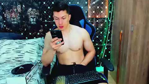 Snapshot of javiersexymann chatting on June 2026 05:58:02 PM Javier online show from June 2026 05:58:02 PM