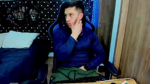 Snapshot of javiersexymann chatting on July 2026 12:06:01 AM Javier online show from July 2026 12:06:01 AM