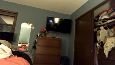 Jaws  online show from March 2026 06:19:02 AM