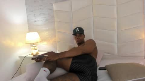 jax black online show from November 2025 07:02:02 PM