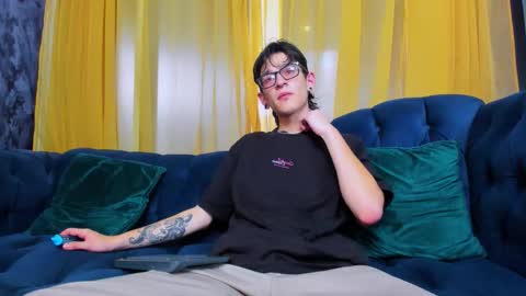 Snapshot of jax_valentine chatting on January 2026 07:18:01 PM Jax Valentine online show from January 2026 07:18:01 PM