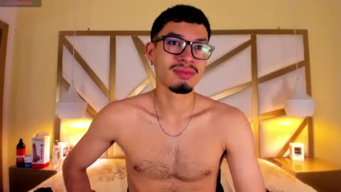 Snapshot of jaxon_carter chatting on May 2026 02:40:02 AM jaxon_carter online show from May 2026 02:40:02 AM