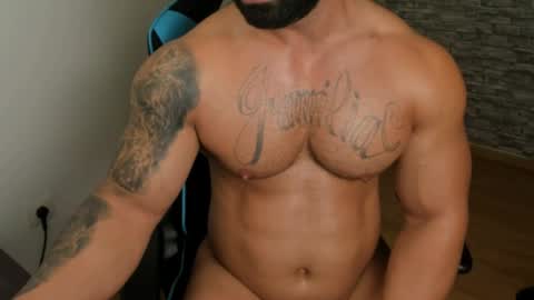 Snapshot of jaxonhunk chatting on April 2026 07:30:02 PM JaxonHunk online show from April 2026 07:30:02 PM