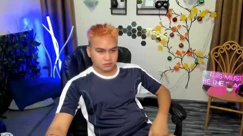 JL online show from December 2025 12:44:02 PM