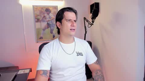 Jay Alvarrez online show from October 2025 08:04:02 PM