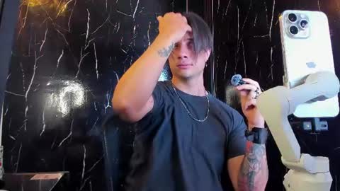 Snapshot of jayalvarrez_ chatting on June 2026 02:26:01 PM Jay Alvarrez online show from June 2026 02:26:01 PM