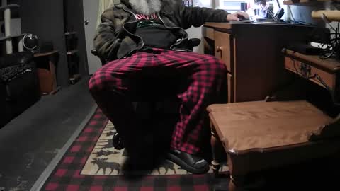 Grand Zaddy or Jay its casual online show from November 2025 01:22:01 AM