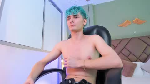 Snapshot of jaydenvillalobos chatting on September 2025 01:48:02 PM jaydenvillalobos online show from September 2025 01:48:02 PM