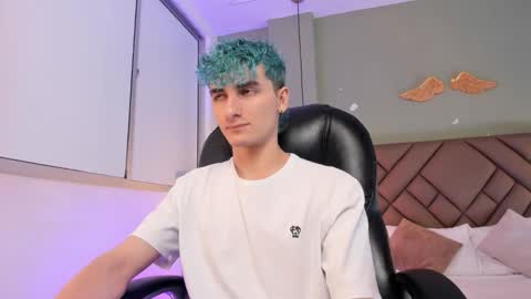 Snapshot of jaydenvillalobos chatting on October 2025 12:23:02 PM jaydenvillalobos online show from October 2025 12:23:02 PM