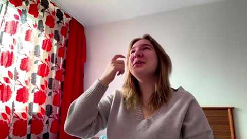 Snapshot of jaymiefeighner chatting on April 2026 11:59:01 AM Mia online show from April 2026 11:59:01 AM