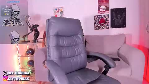 jaythomax online show from March 2025 11:32:02 PM