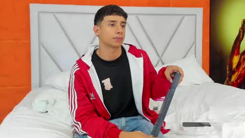 jaze_bradley online show from March 2025 02:45:01 PM